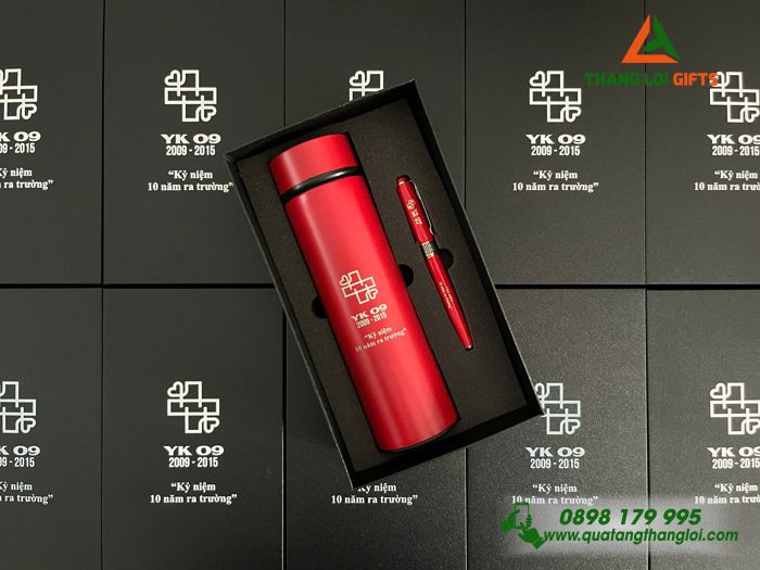 Set qu&agrave; tặng kỷ niệm ng&agrave;y th&agrave;nh lập c&ocirc;ng in ấn theo y&ecirc;u cầu