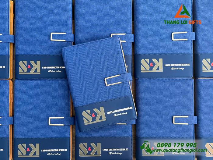 Sổ tay c&ograve;ng in m&agrave;u logo c&ocirc;ng ty theo y&ecirc;u cầu