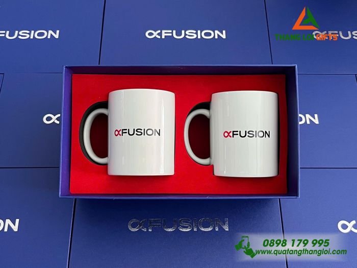 Bộ cốc sứ in logo c&ocirc;ng ty theo y&ecirc;u cầu l&agrave;m qu&agrave; tặng nh&acirc;n vi&ecirc;n