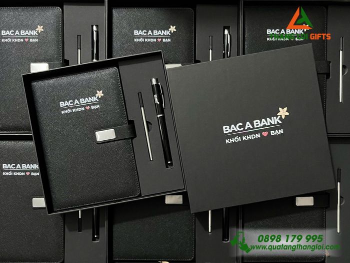 Bộ quà tặng giá rẻ in khắc tên thầy cô theo yêu cầu