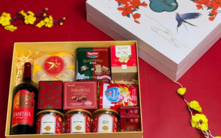 5 bộ quà tặng Tết doanh nghiệp in ấn logo theo yêu cầu