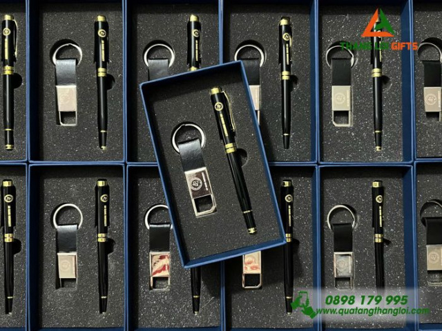 Bộ quà tặng Bút ký + Móc khóa GS-19