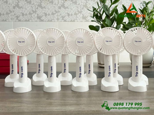 Quạt mini cầm tay COMET Q-03