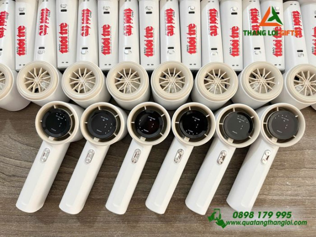 Quạt mini cầm tay Q-02
