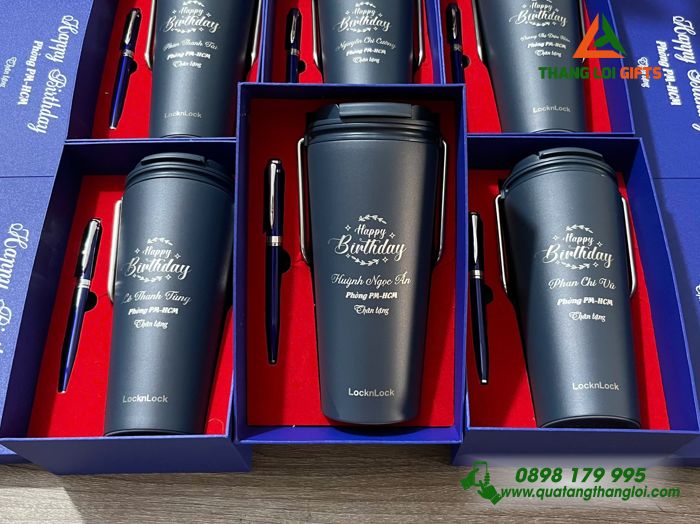 Set quà tặng chúc mừng sinh nhật của nhân viên