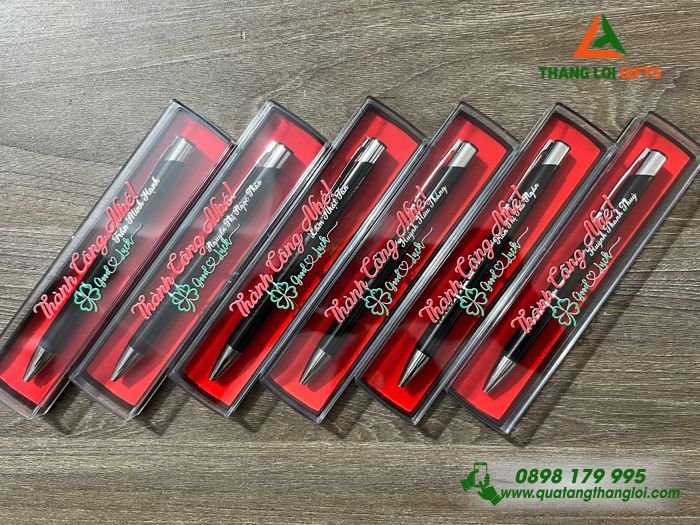 B&uacute;t bi bấm kim loại hắc t&ecirc;n theo y&ecirc;u cầu